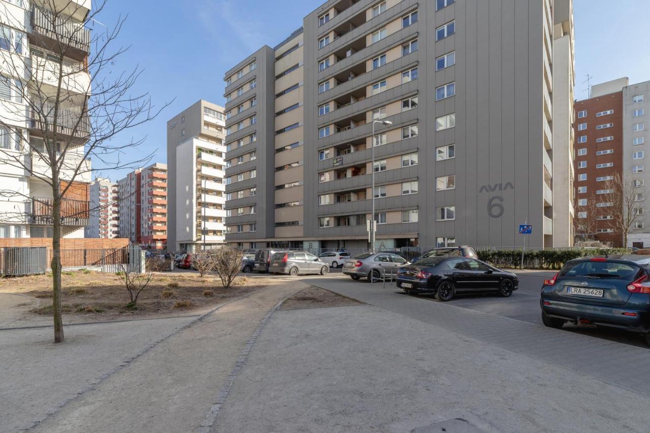 Avia Apartment Three Bedroom Two Balcony Ac & Parking By Noclegi Renters Kraków Exteriör bild